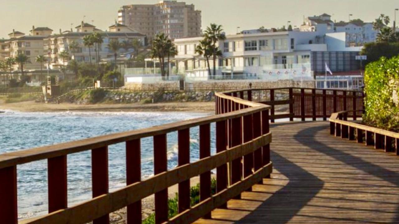 Urbanization On The Beach Front 1-3 卡拉德米哈斯 外观 照片